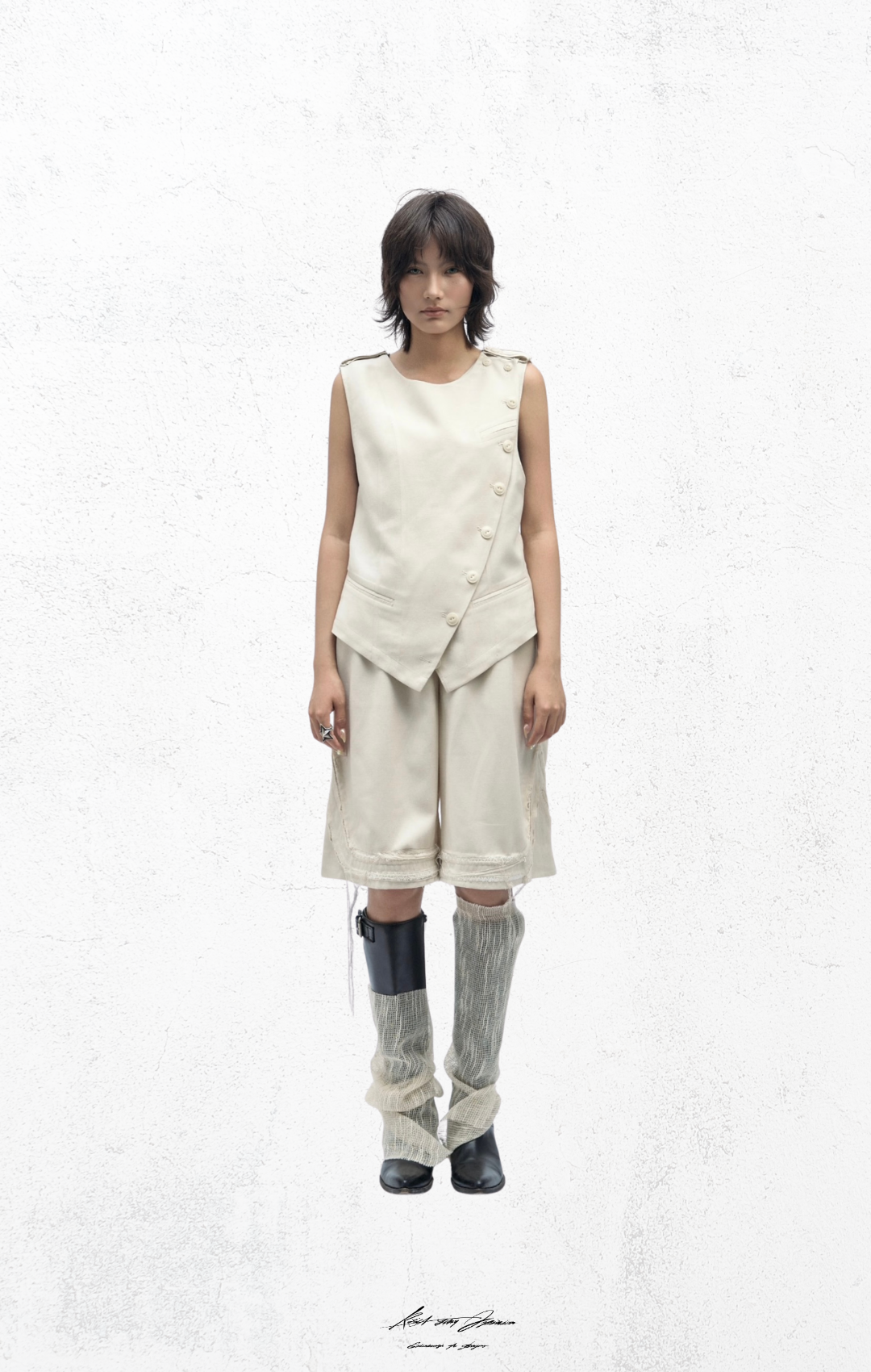 KidA in my Opinion 25ss | Fencing Vest Almond