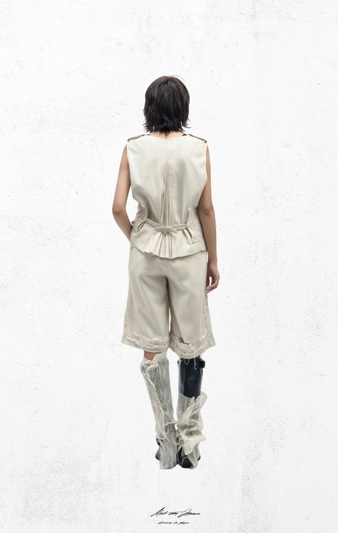 KidA in my Opinion 25ss | Fencing Vest Almond